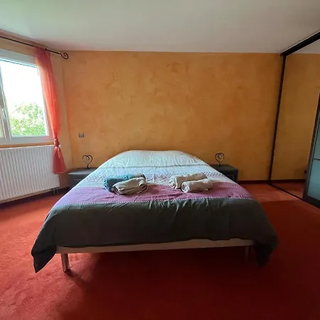 Holiday home Maison 10 Pers Avec Spa, Balneo & Vue Nature